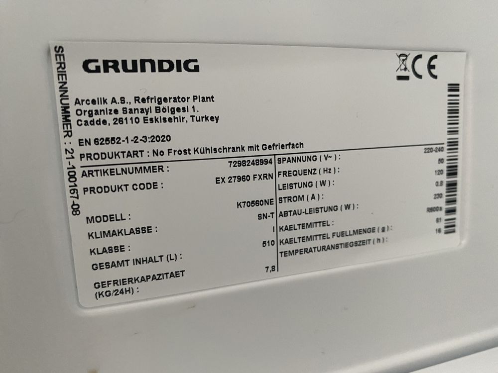 Холодильник Grundig шир 70см