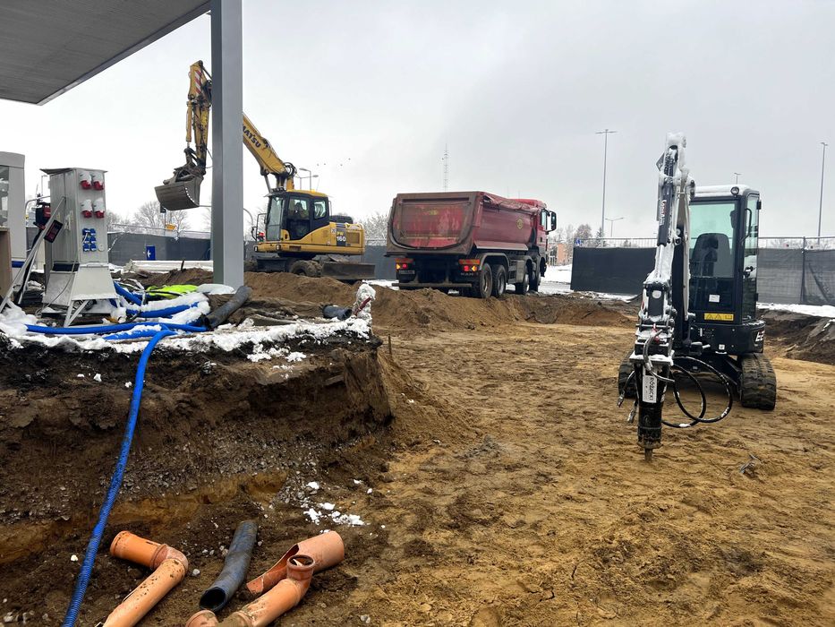 Roboty Ziemne Wyburzenia Usługi Koparką Transport