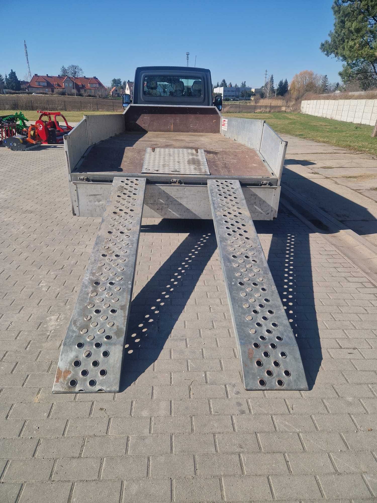 IVECO DAILY 35S18 z zabudową JUSAM + najazdy, 3.0 silnik