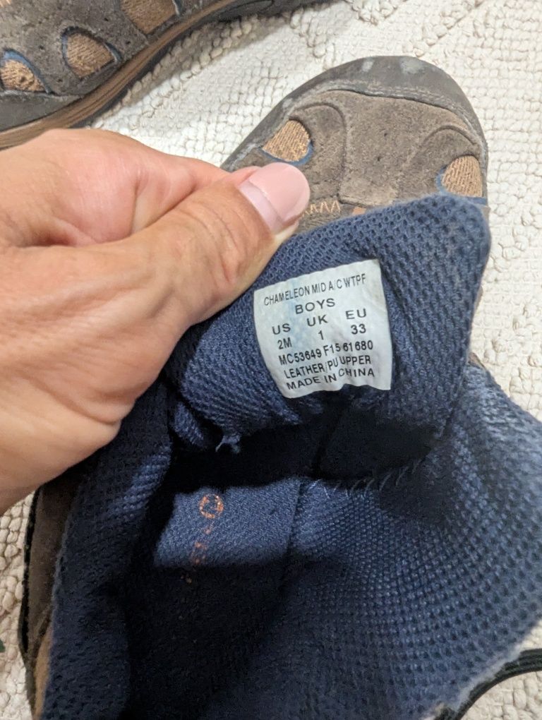 Botas Merrell tamanho 33