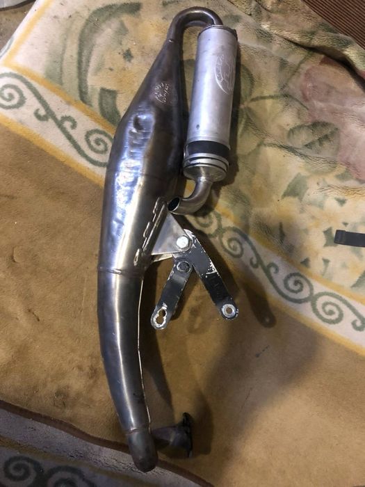 Продам трубу LEOVINCE TT Yamaha Jog / Aerox / 3kj / 5bm