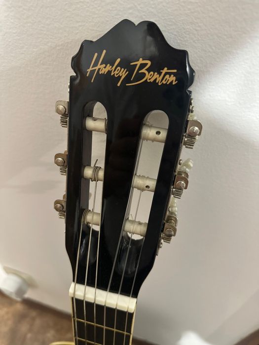 Guitarra acústica Harley Benton