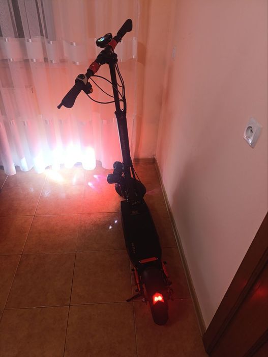 Електросмокат куго м4 пор +