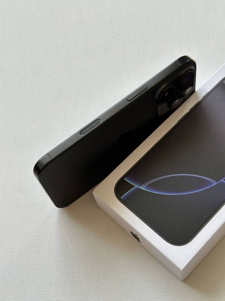 Продам IPhone 16 PRO 256 Neverlock