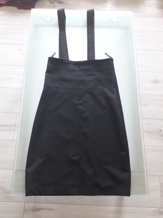 Spódnica czarna elegancka na galowo na szelkach