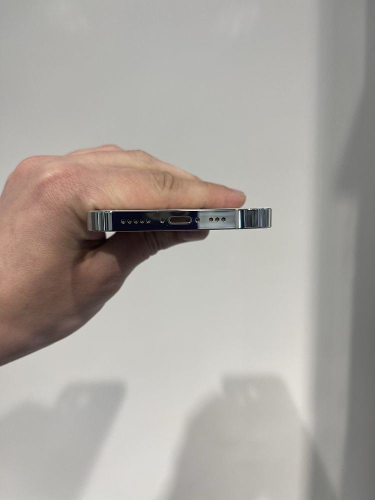 Оригінальний корпус для iPhone 13 Pro Silver