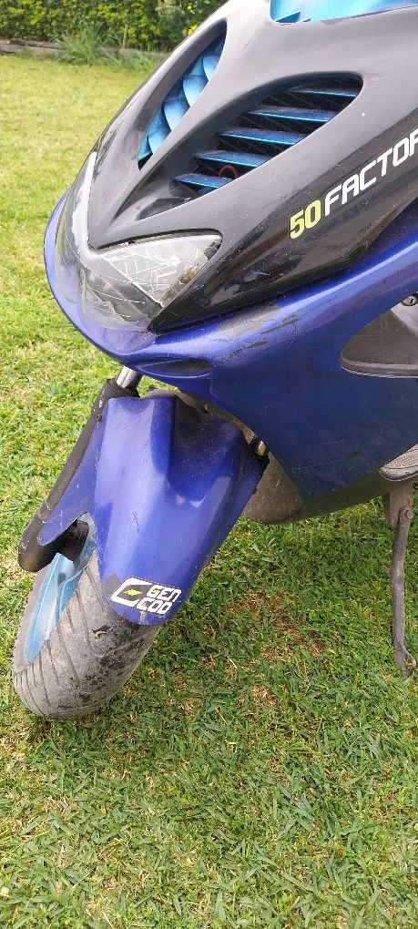 Vendo ou troco yamaha