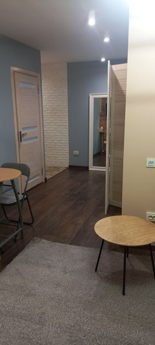 Здам 2-х кімнатну квартиру в центрі міста