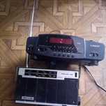 лот из двух аудиоприемников fugison alarm clock и россия 303