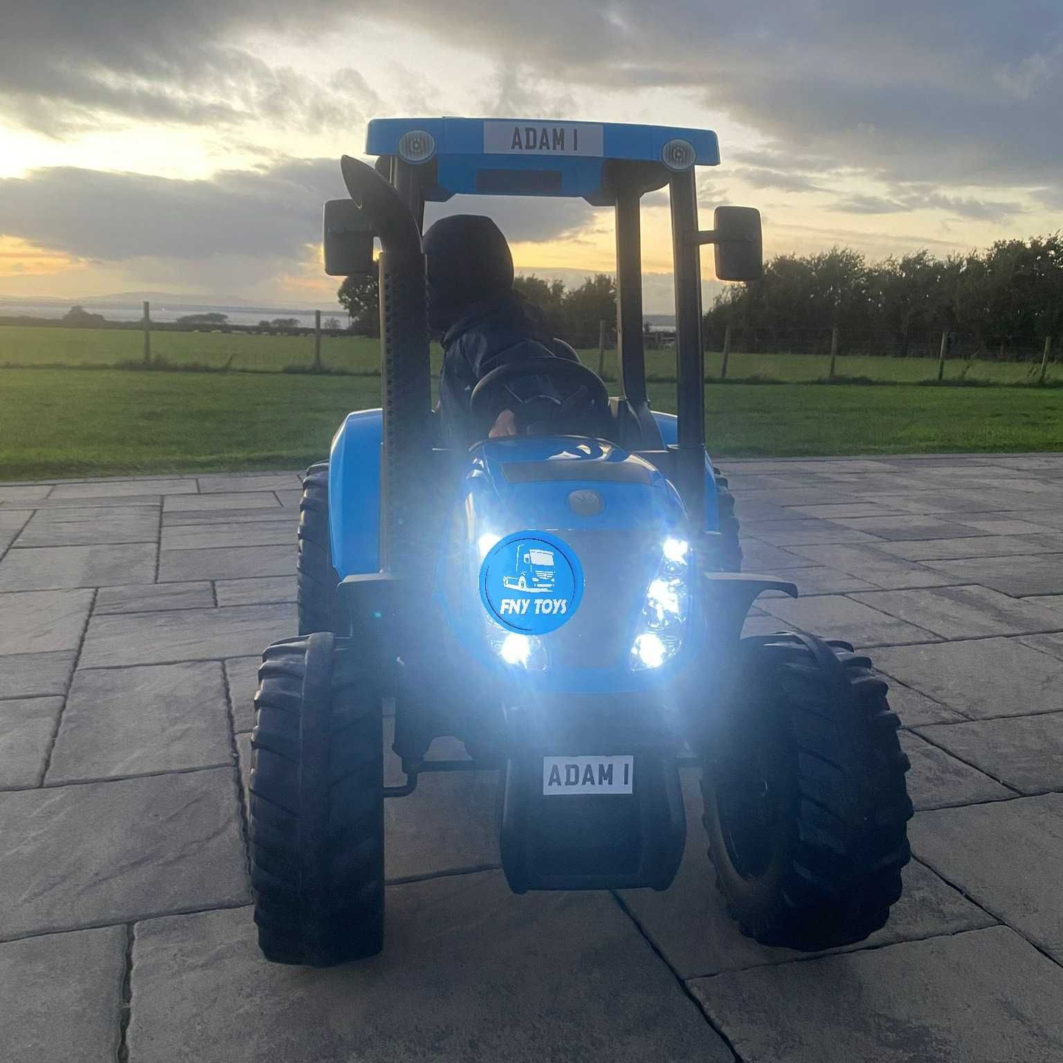 TRAKTOR XXL New holland 24V silniki 2x200W auto na akumulator