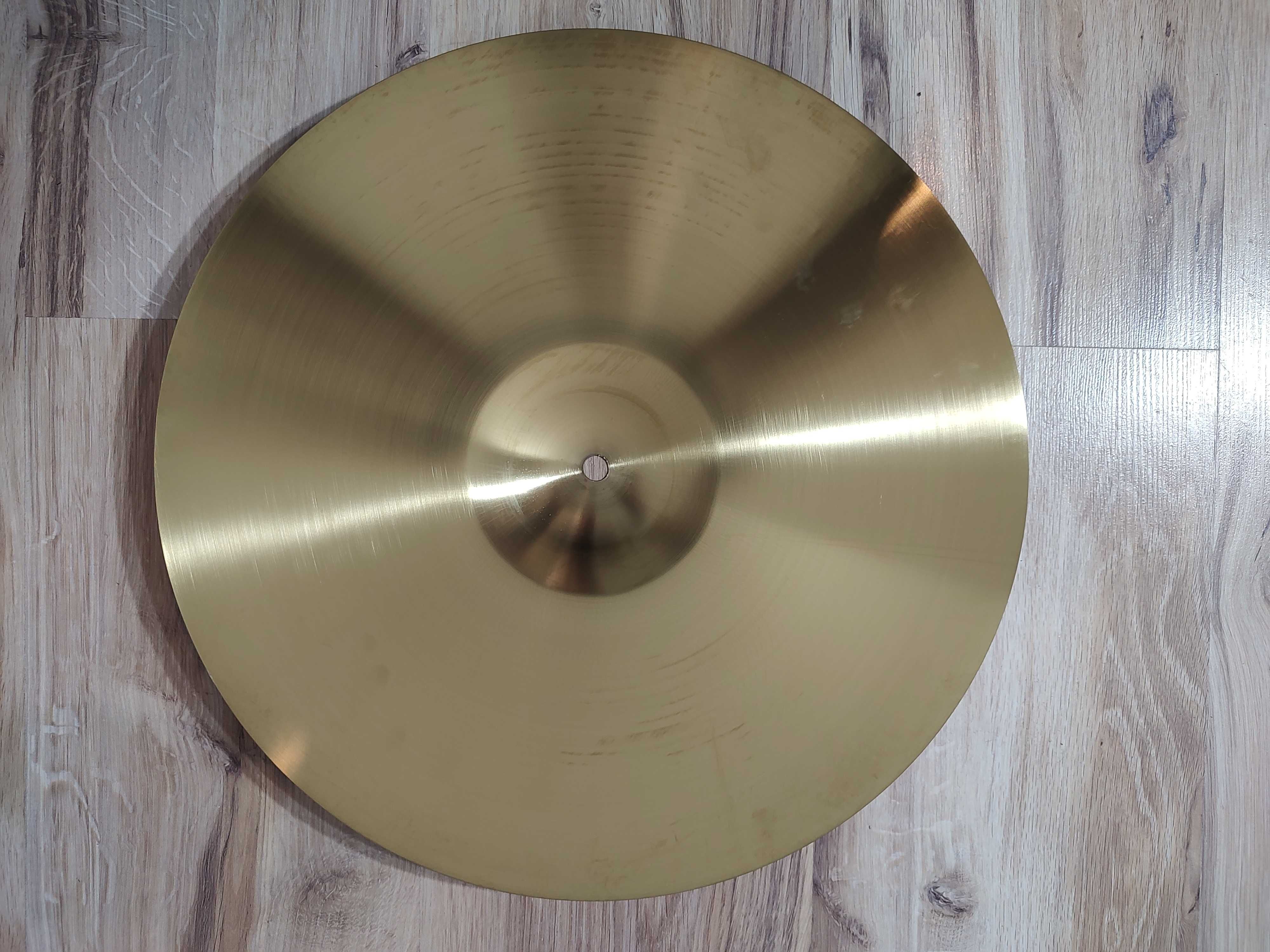 Talerz 16" do perkusji, super stan