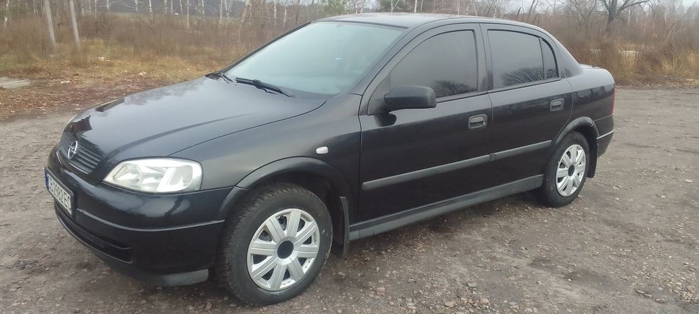 Опель астра 1.4 .2006р в. Газ-бензин.