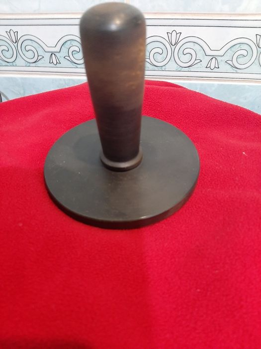 Продам ебонітовий диск з ручкою