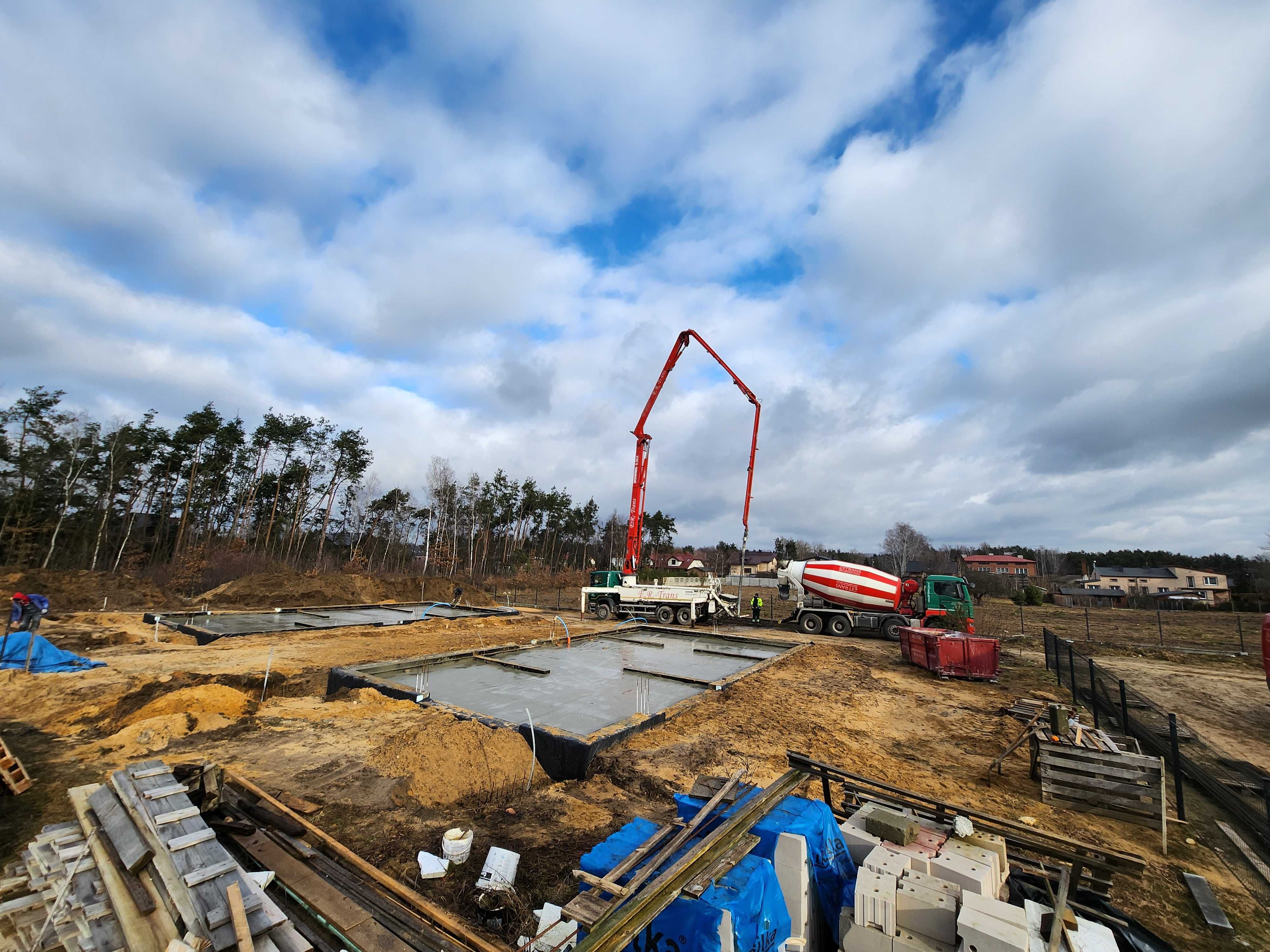 Wolne Terminy 08.2024.  Termomodernizacje, budowa i wyk. domów,