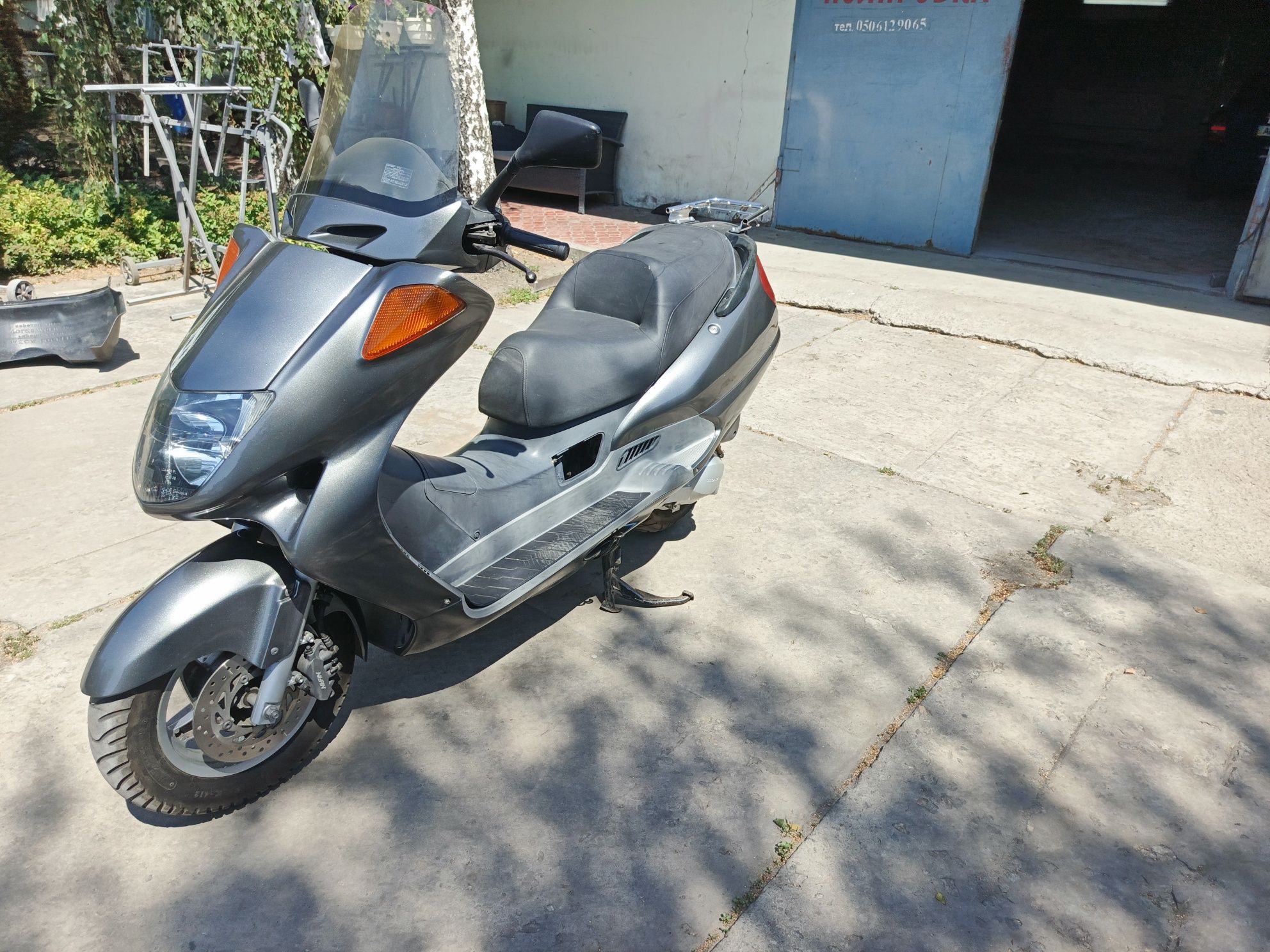 Скутер HONDA FORZA 250 2х місцева