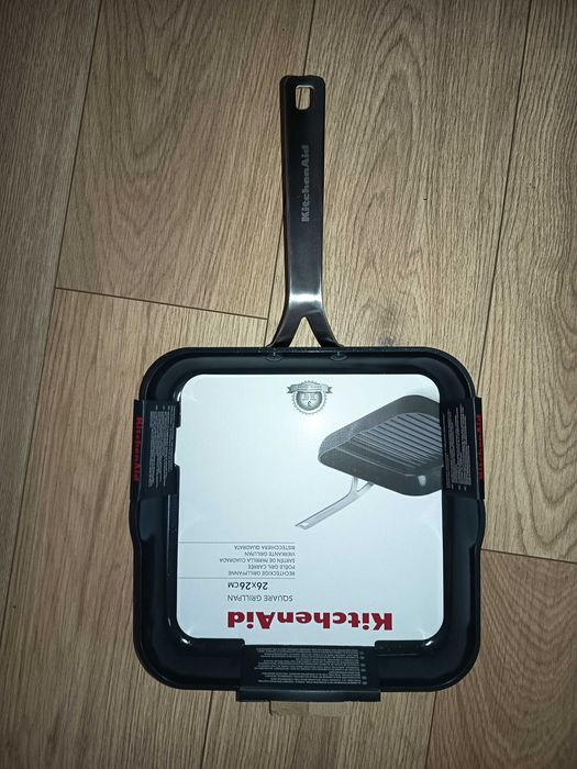 Nowa patelnia grillowa KitchenAid 26x26