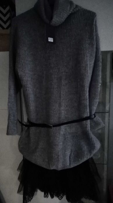 Sweter dluzszy siwy roz.uni