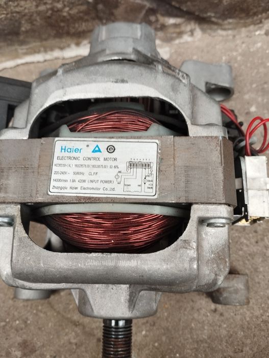 Єлектродвигун для пральної машинки в гарному стані