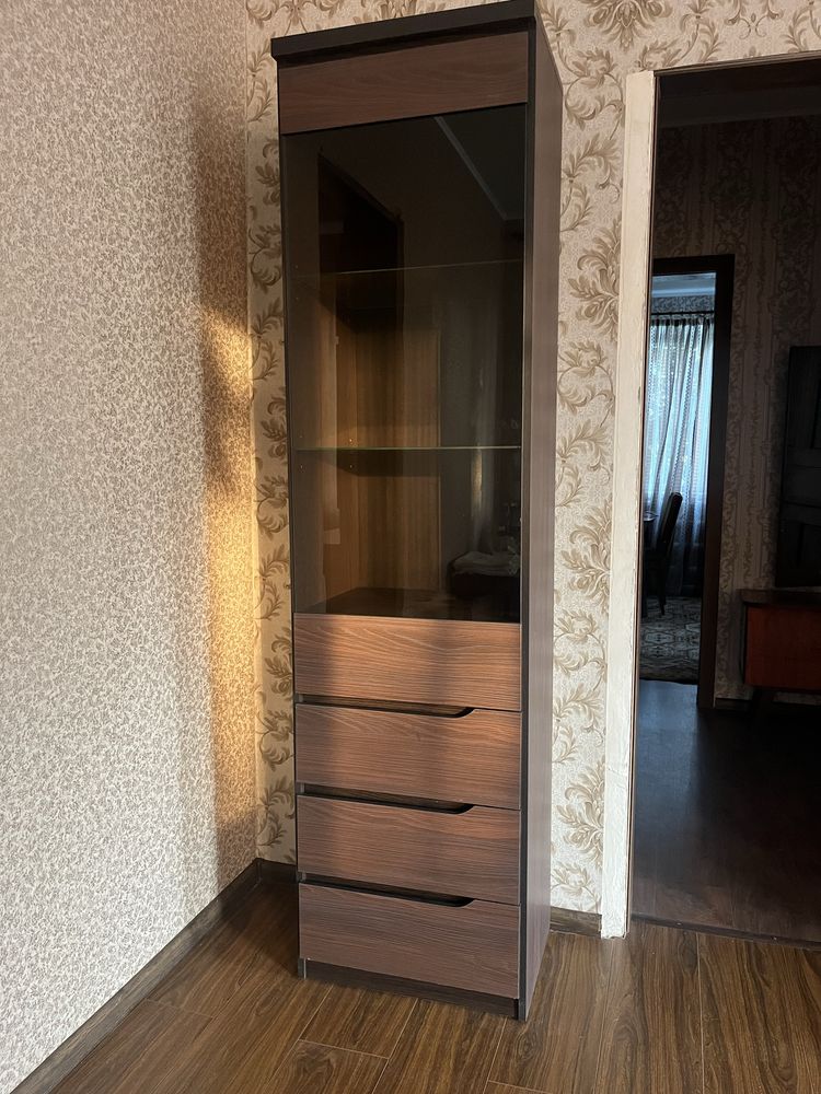 Продам стенку.