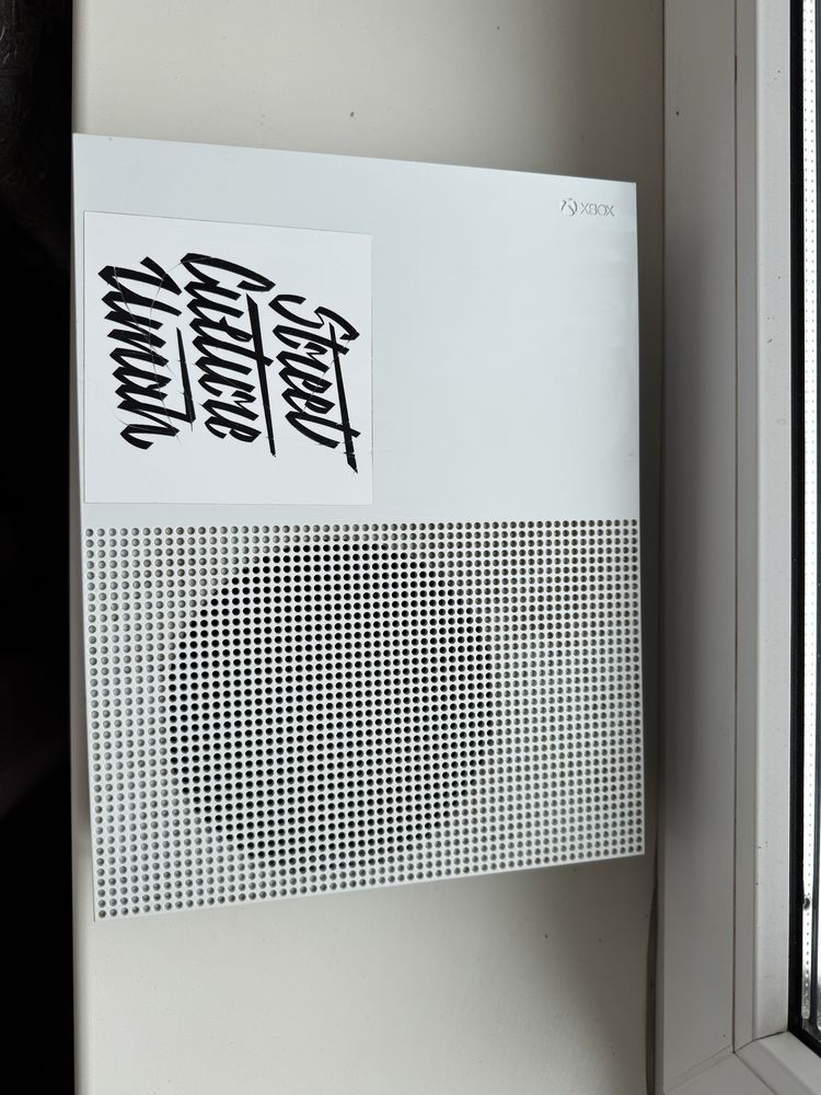 Консоль / приставка Xbox one s