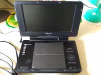 Портативний програвач Panasonic DVD-LS86