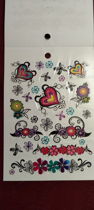 Zestaw zmywalnych tatuaży