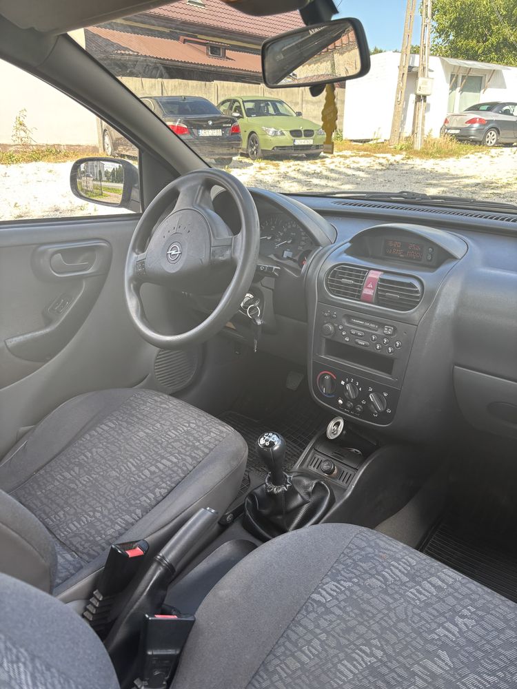 Opel Corsa 1.2B klima el szyby wspomaganie bez rdzy idealna