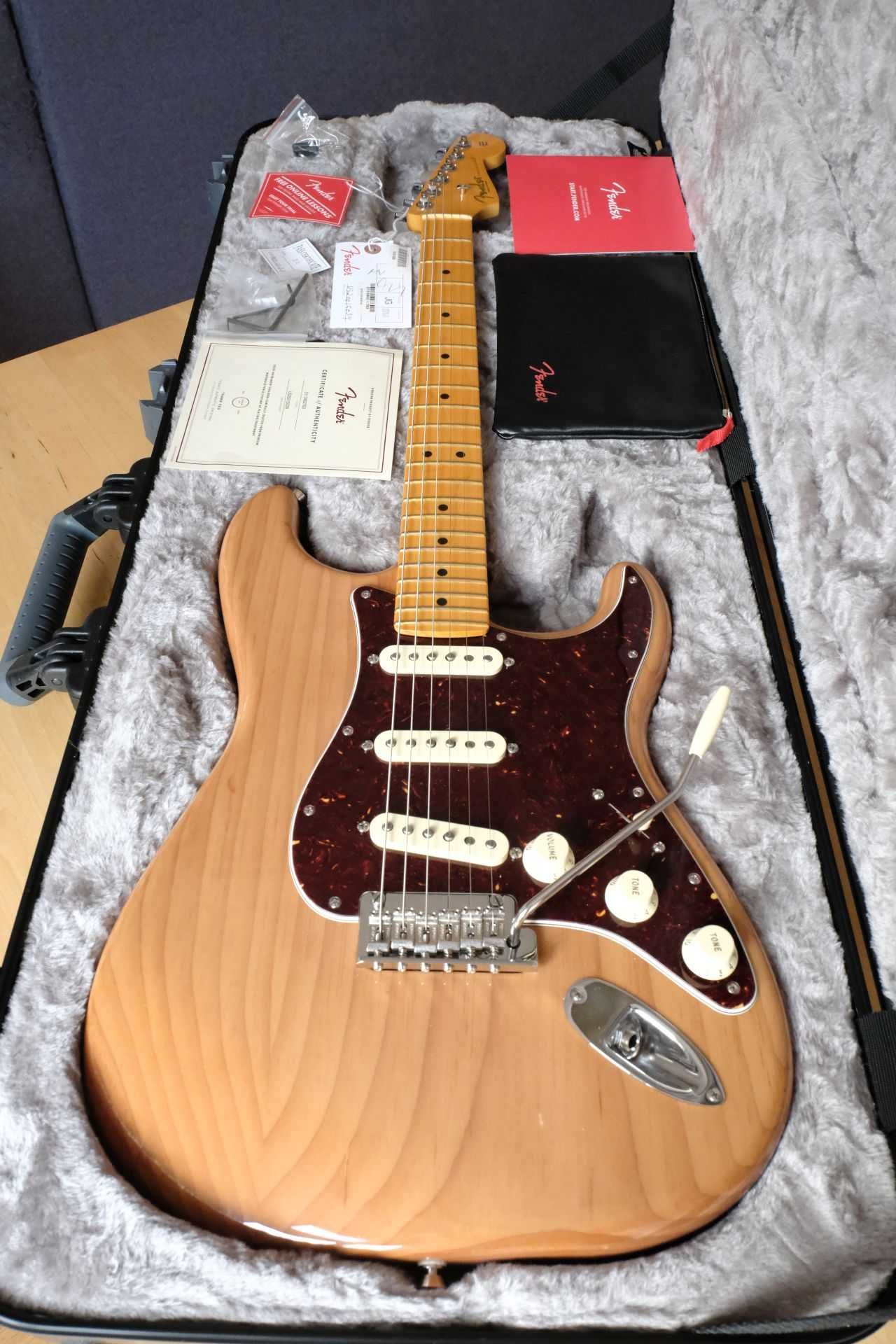 Fender American Professional II Stratocaster Roasted Pine