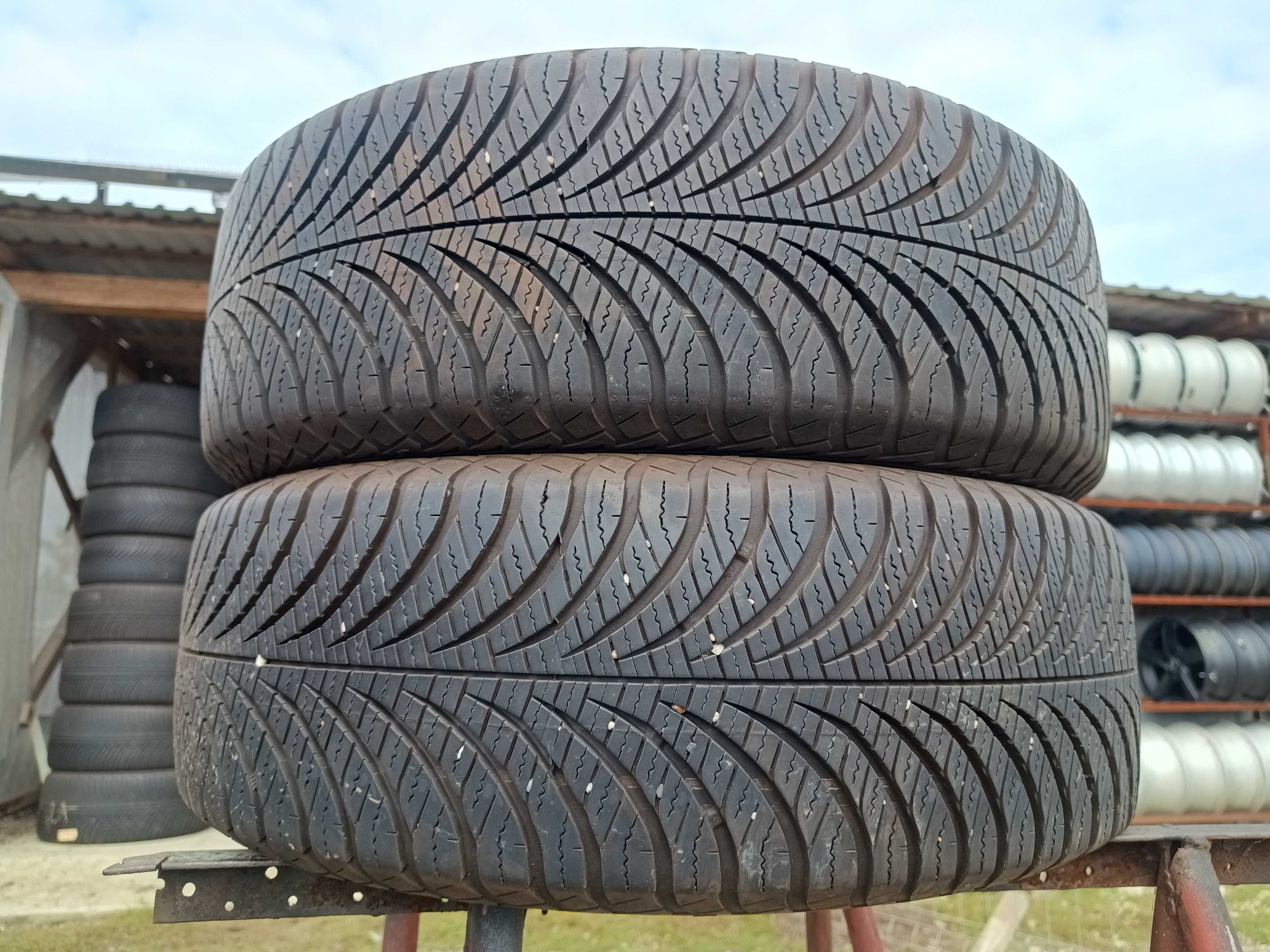 Opony całoroczne Goodyear 205/60R16