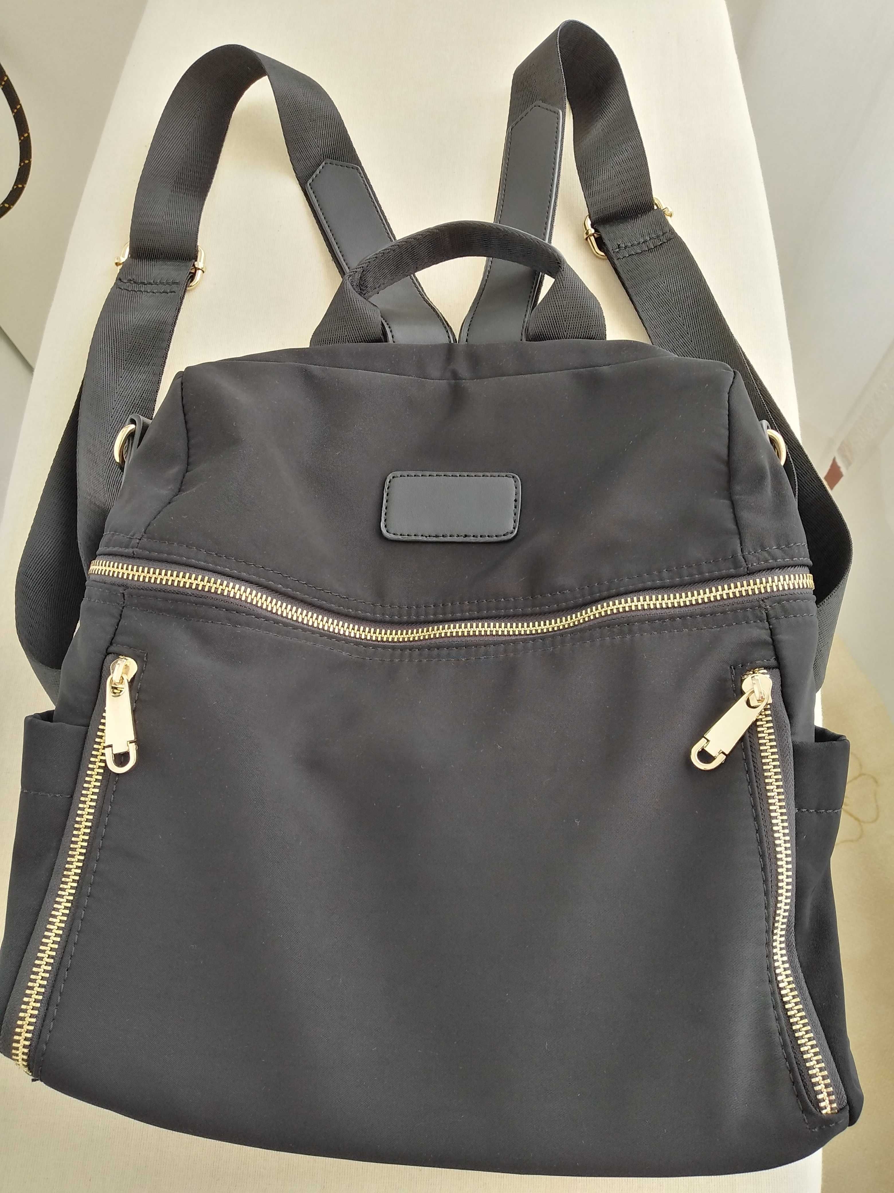 Mochila em Preto