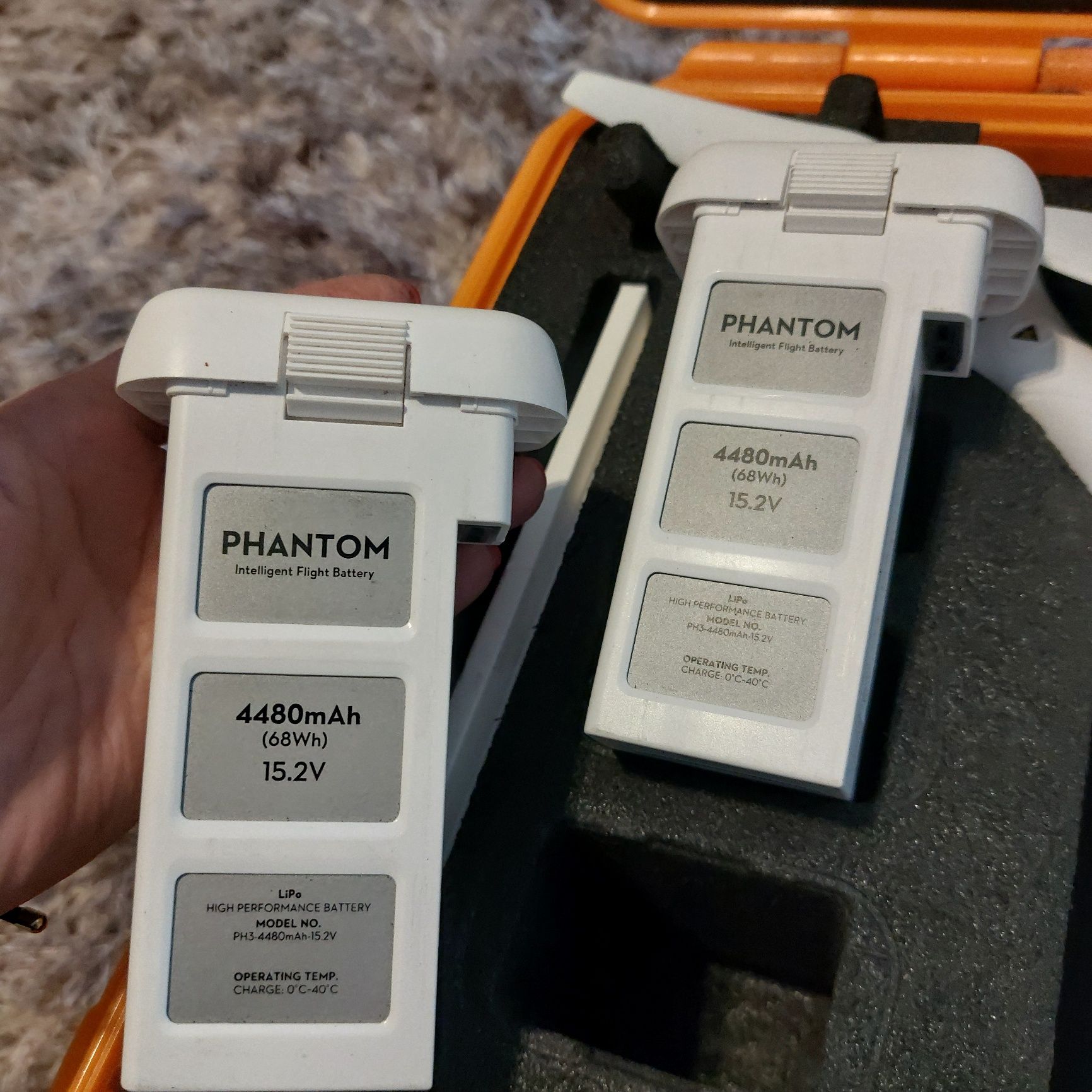 DRON DJI PHANTOM 3 Advenced+ walizka