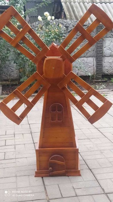 Садовий декор млин, натуральне дерево