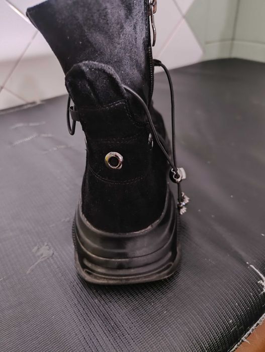 Жіночі зимове взуття