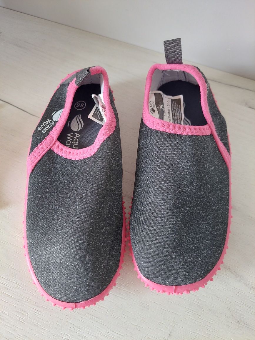 Buty na basen dziecięce