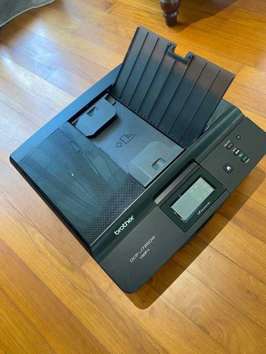 Impressora Multifunções Brother DCP-J725DW | WIFI | Ecrã Touch64172209927298124