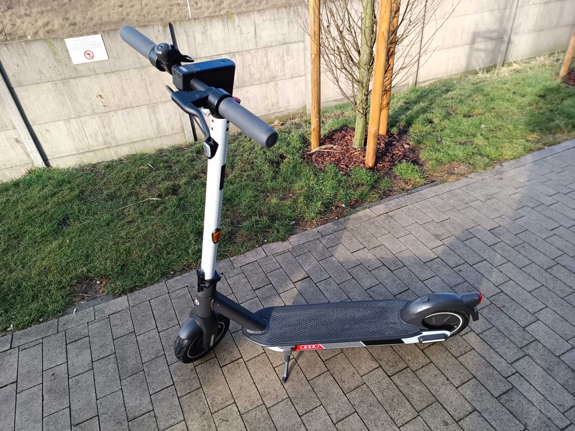 Hulajnoga Elektryczna AUDI SEGWAY G30D