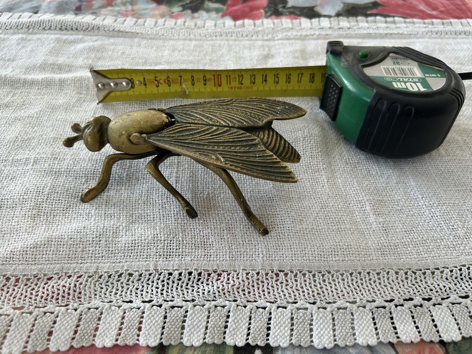 Popielniczka z mosiądzu w kształcie muchy