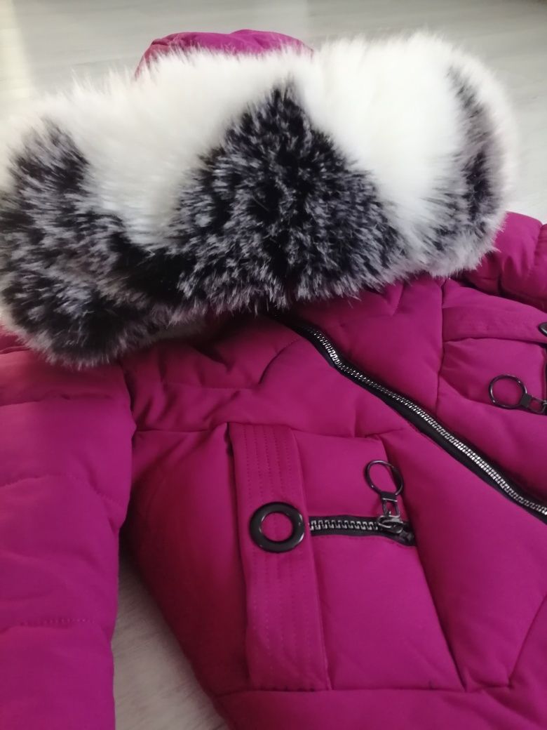 Зимова куртка на дівчинку 116р.