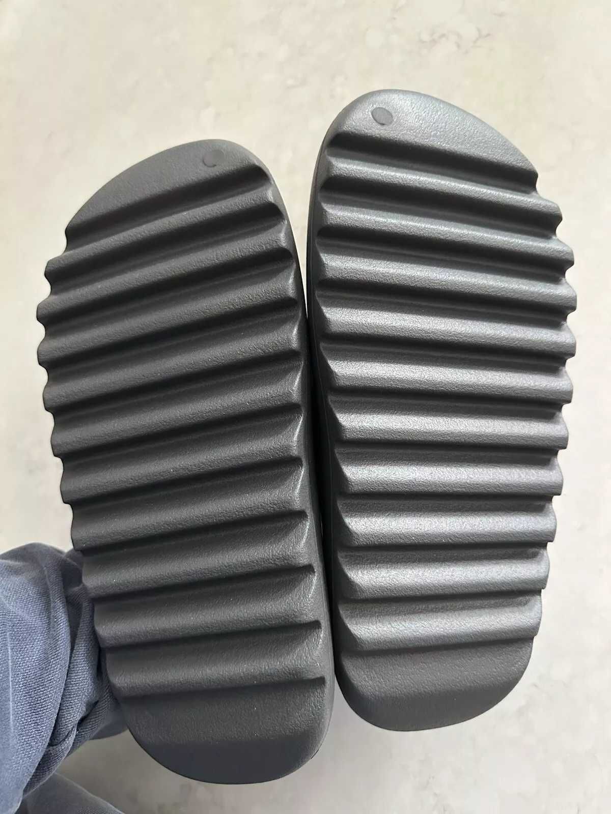 Nowe bez pudełka, adidas_Yeezy_Slide Granite, Rozmiar 42