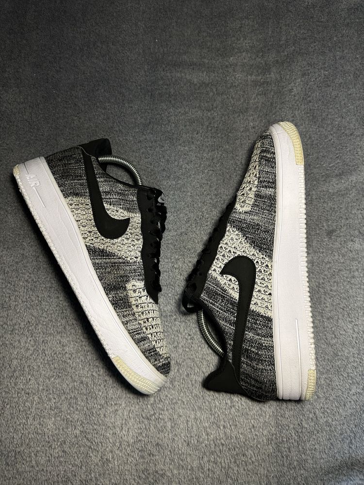 Кросівки NIKE AIR FORCE 1 FLYKNIT оріг кросовки найк аір форс флай осі