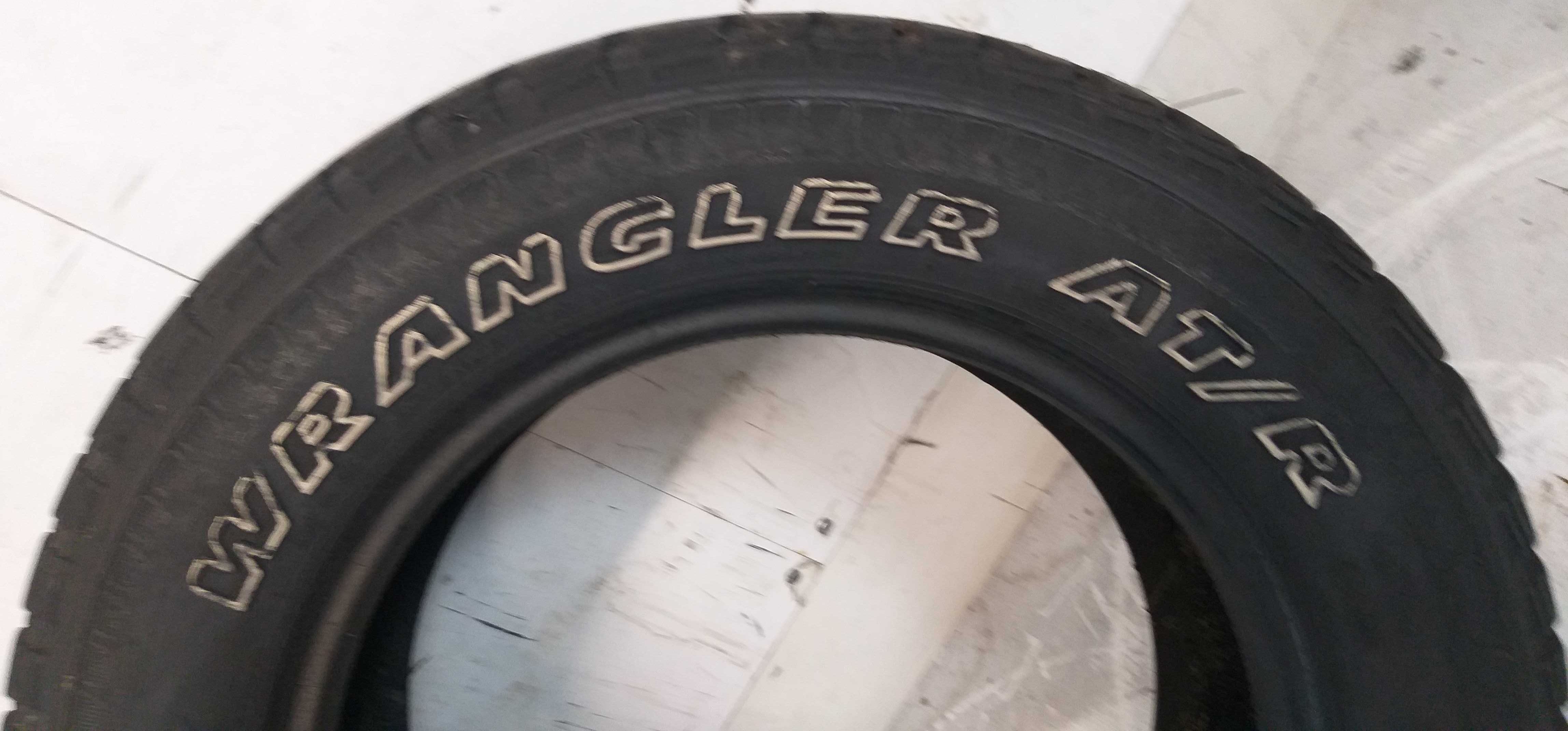 Szt2401M Sztuka 215/65R16 GoodYear Wrangler AT/R