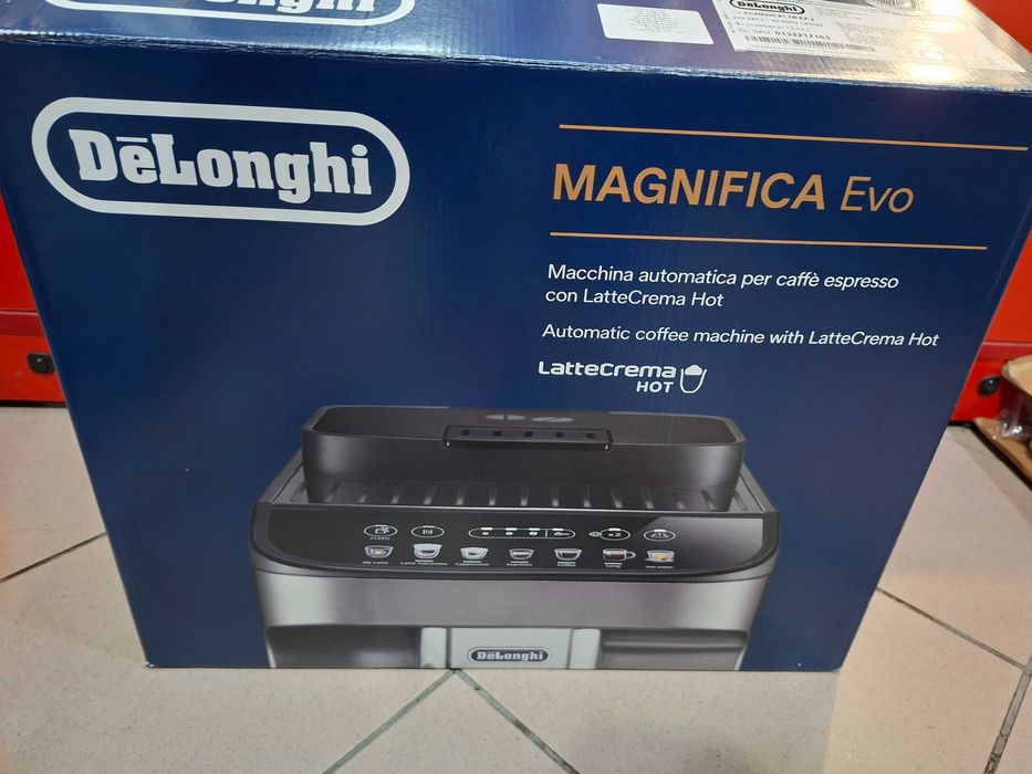 Ekspres ciśnieniowy DeLonghi Magnifica Evo ECAM290.81.TB komplet