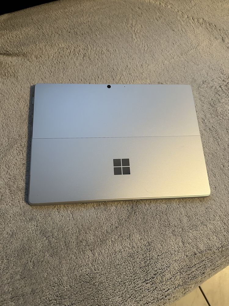 Microsoft surface 8 pro