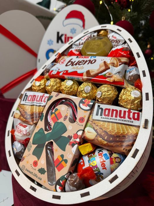 Подарунковий набір у вигляді Кіндер Сюрприз М  різні варіанти наборів