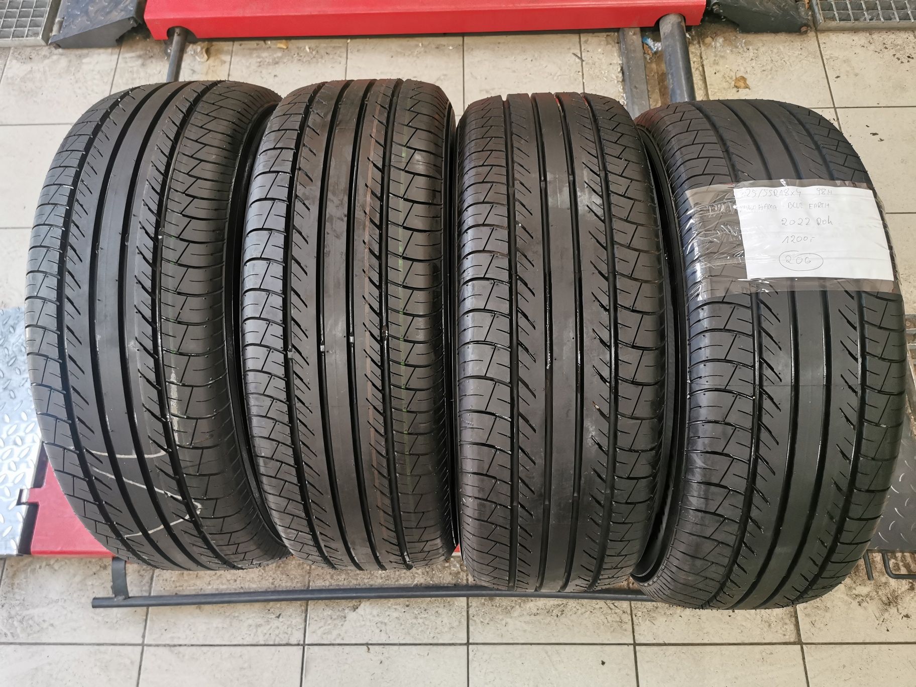 225/55r18 yokohama Blue earth 70 2022rok. NOWE