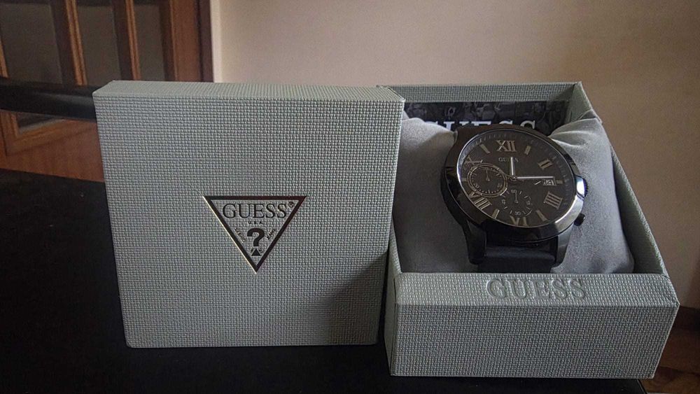 Relogio Guess praticamente novo, caixa original