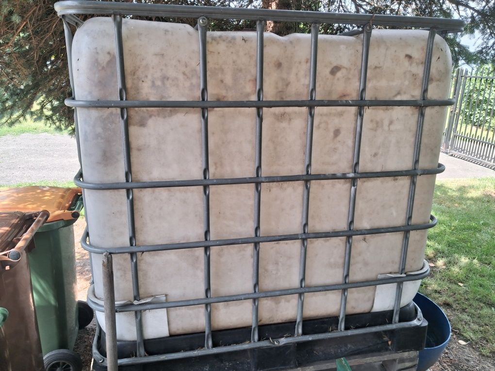 Mauzer 1000 l na wodę