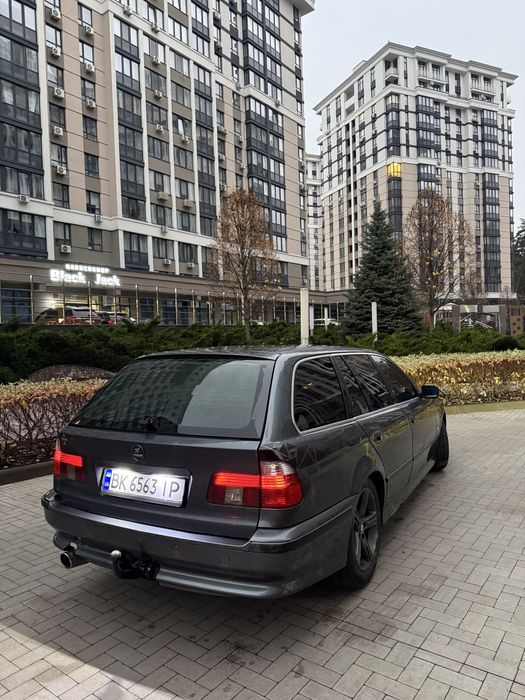 Продам BMW 530b 2003