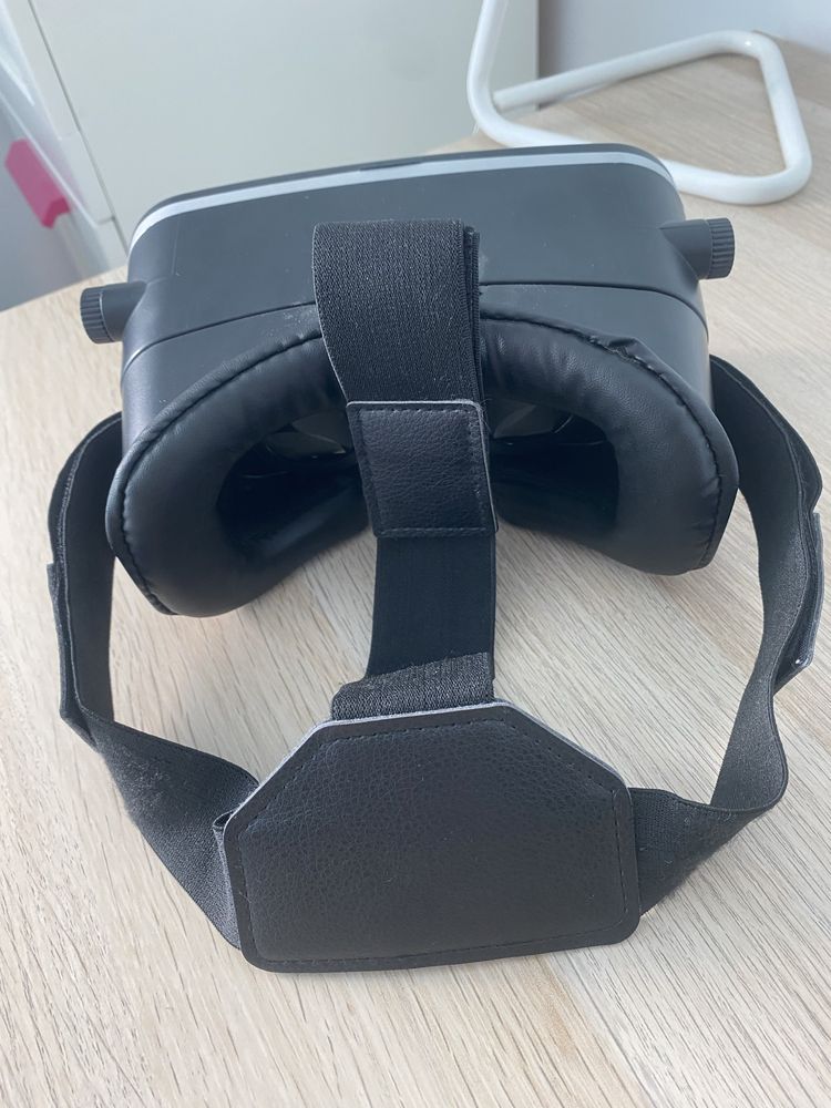 Óculos de realidade virtual com telecomando (Qilive)
