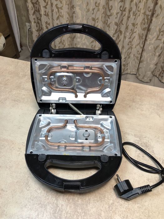 Вафельниця багатофукціональна арт. SM 1196